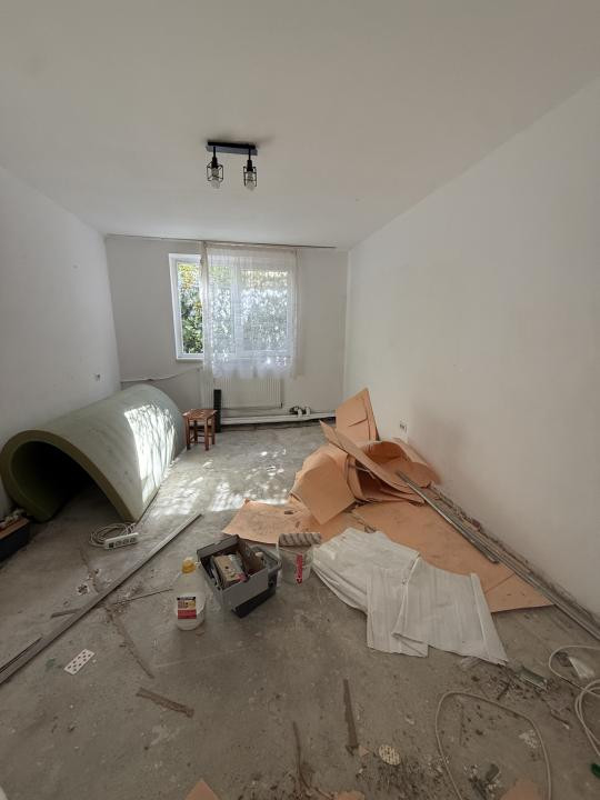 Apartament cu o camera, 22 mp utili, parter - COMPLEXUL STUDENTESC