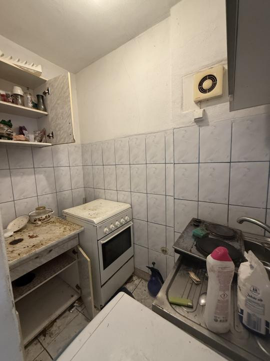 Apartament cu o camera, 22 mp utili, parter - COMPLEXUL STUDENTESC
