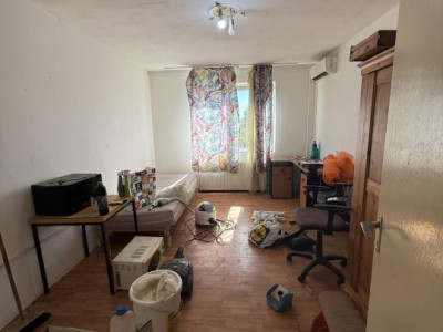 Apartament cu o camera, 22 mp utili, parter - COMPLEXUL STUDENTESC