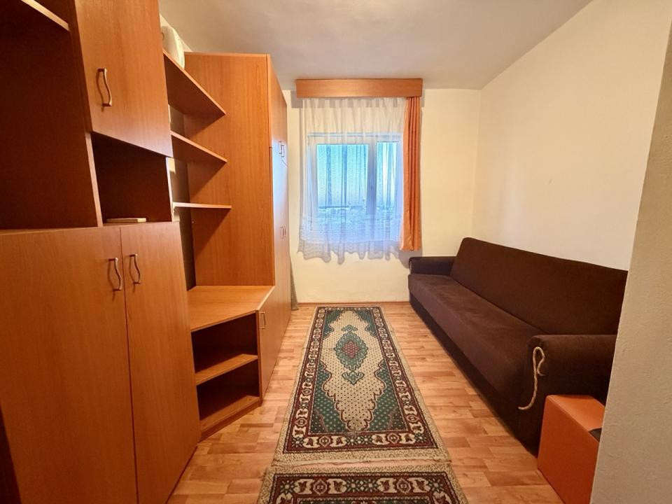 Garsoniera de vanzare - Lipovei