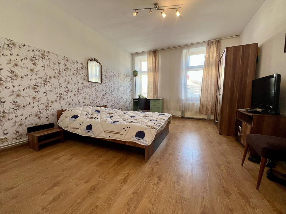 Apartament, 32 mp utili, curte comuna, parter, boxa - Zona Elisabetin