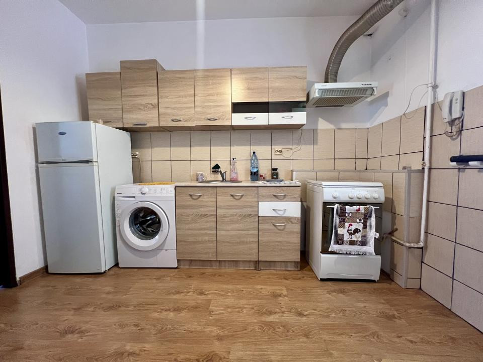 Apartament, 32 mp utili, curte comuna, parter, boxa - Zona Elisabetin