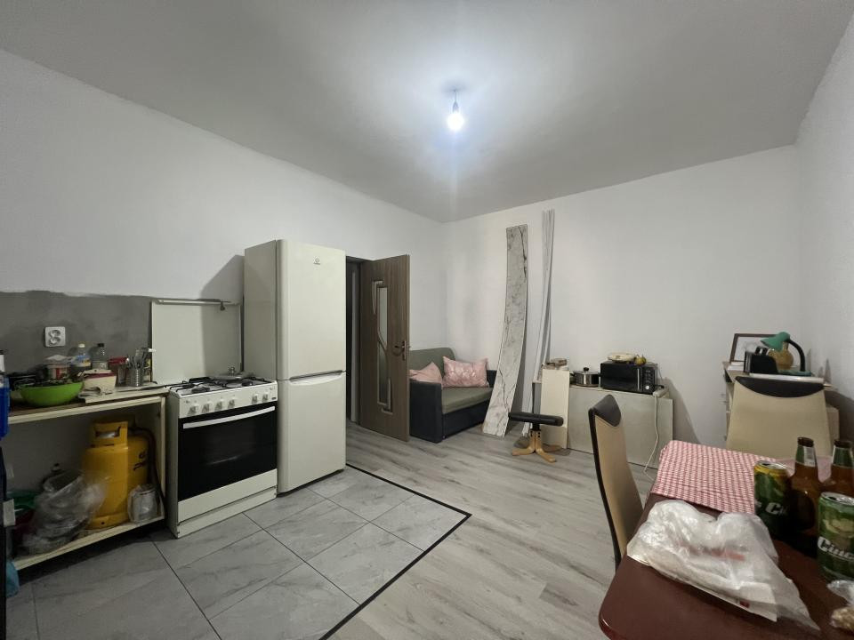 Apartament curte comuna, 2 camere, 65 mp utili, renovat - zona Traian 