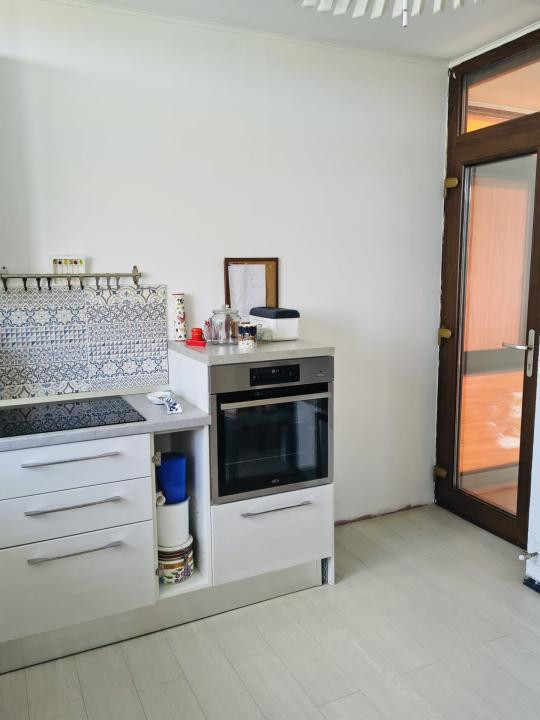 Apartament 4 camere, decomandat, 83mp utili, terasa 17mp in Giroc 
