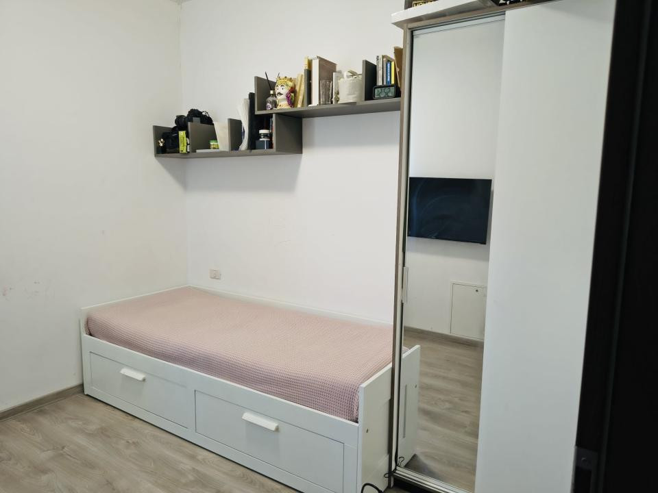 Apartament 4 camere, decomandat, 83mp utili, terasa 17mp in Giroc 