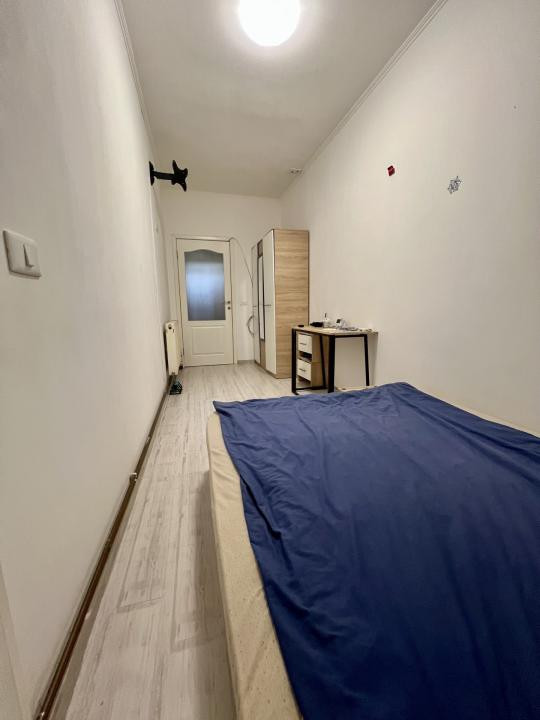Garsoniera, 17 mp, mobilata si utilata, curte comuna - Zona Dambovita