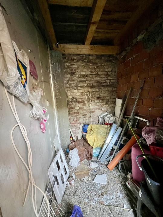 Garsoniera, 17 mp, mobilata si utilata, curte comuna - Zona Dambovita