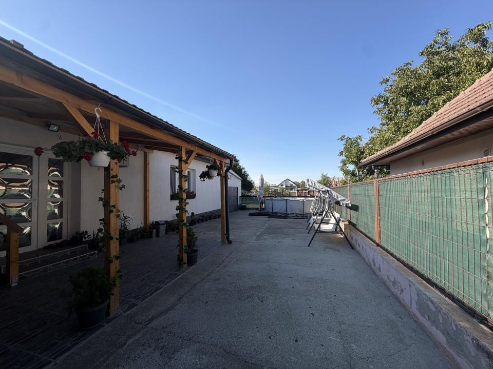 Casa individuala 5 camere, 173mp utili, 1159mp teren in Utvin 