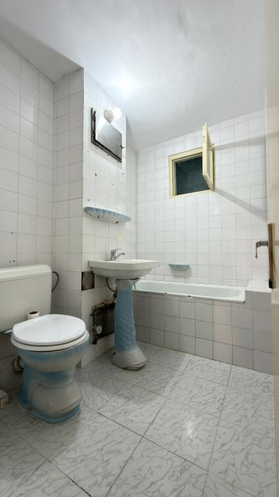 Apartament 2 camere, 50 mp utili, etaj 3 - zona Soarelui