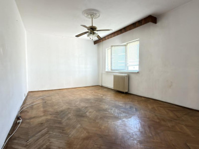 Apartament 2 camere, 50 mp utili, etaj 3 - zona Soarelui