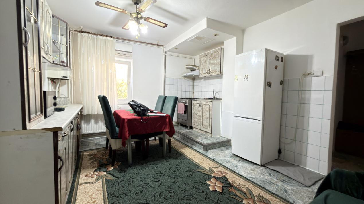 Apartament 3 camere, 63 mp utili, etaj 2, centrala proprie - Freidorf