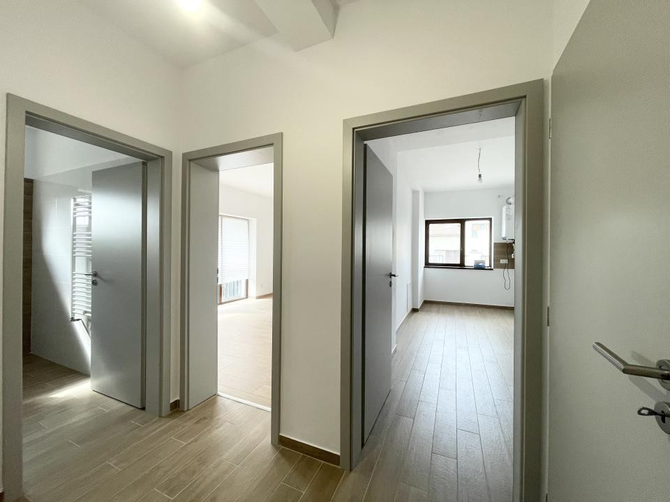 Apartament 39mp, curte 35mp, 2 locuri de parcare - Mosnita
