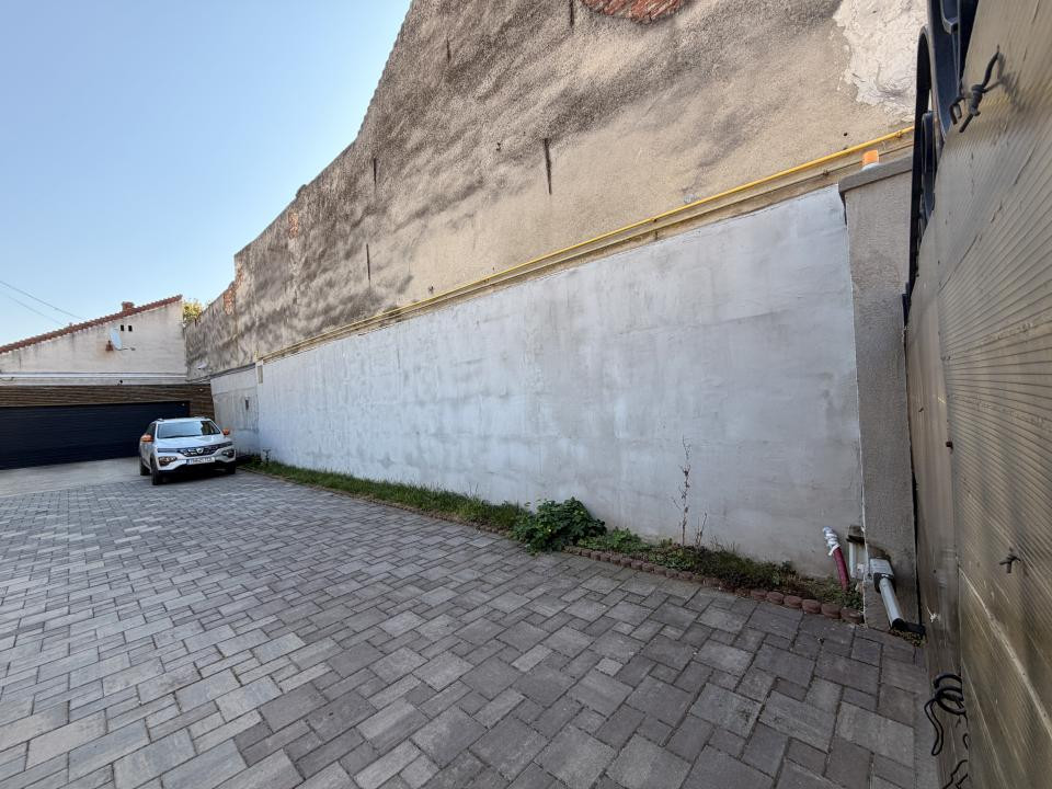 EXCLUSIVITATE Casa 2 camere, 43 mp utili, 2 boxe 9 mp -Dorobantilor