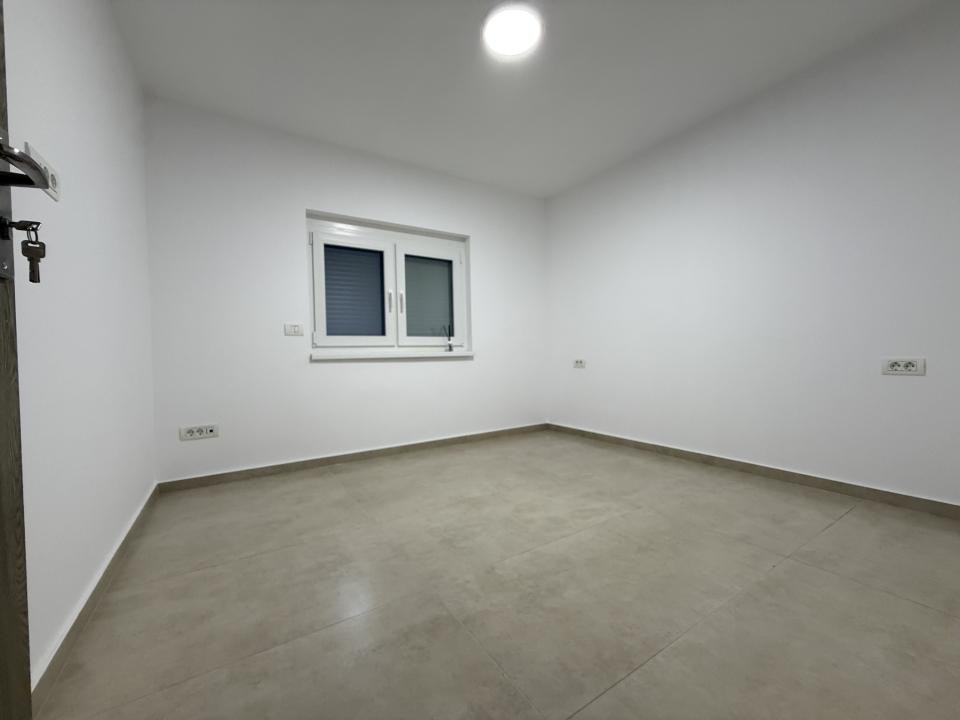 Apartament lux, 4 camere, 84 mp utili + 2 balcoane - COMPLEXUL STUDENTESC
