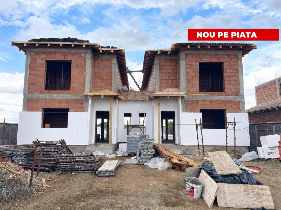 Duplex despartit, cu 105 mp toate utilitatile in Mosnita Noua- Urseni