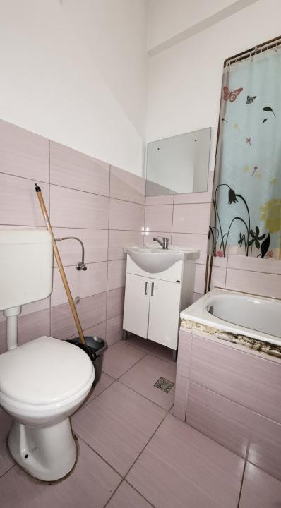 Apartament 1 camera, 42 mp utili, etaj 3, lift - zona Medicina