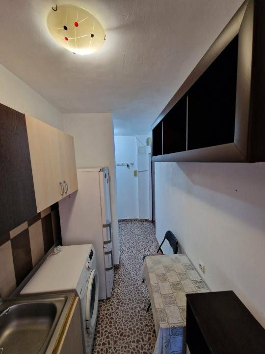 Apartament cu o camera, 28 mp utili, mobilat - Sagului