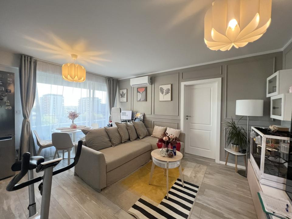 Apartament de lux, 3 camere, 60 mp utili, etaj 5/8, mobilat - Aradului