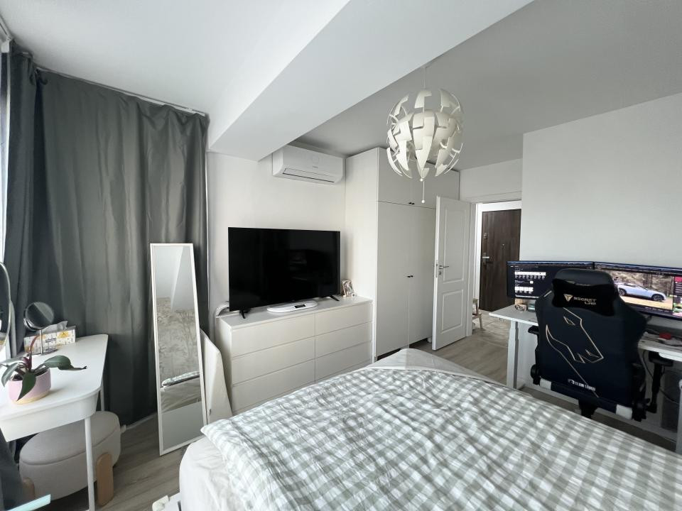 Apartament de lux, 3 camere, 60 mp utili, etaj 5/8, mobilat - Aradului