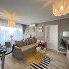 Apartament de lux, 3 camere, 60 mp utili, etaj 5/8, mobilat - Aradului