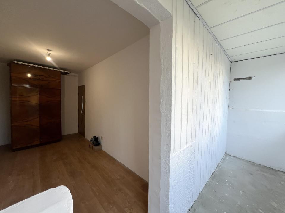 Apartament 3 camere, etaj 3, 51 mp utili, centrala proprie -zona Dacia