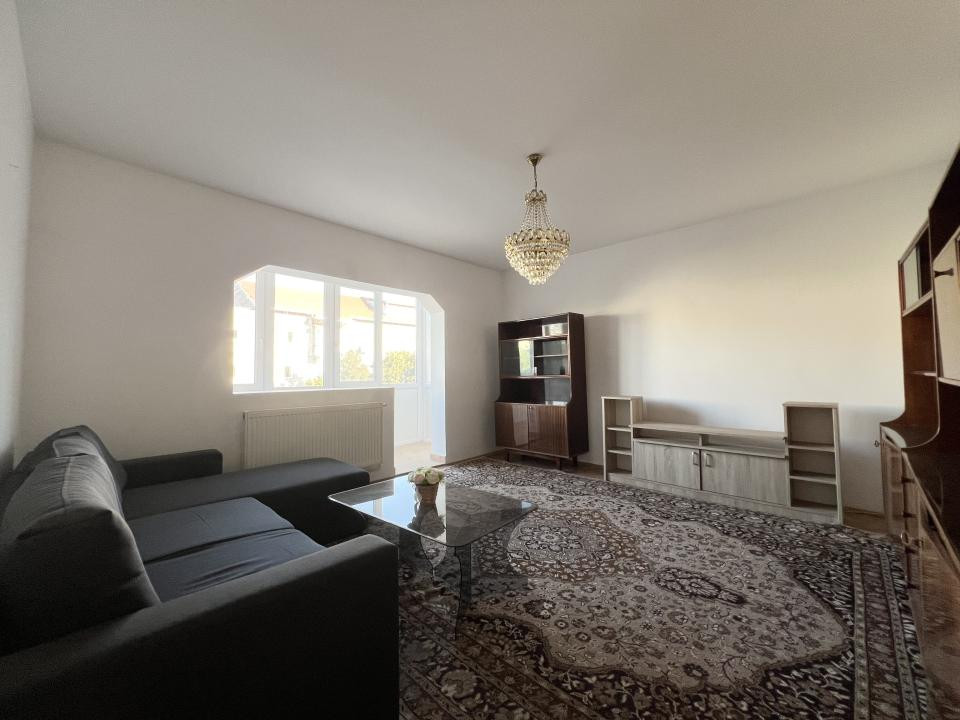 Apartament 4 camere, 78 mp utili, etaj 3, decomandat -  Girocului