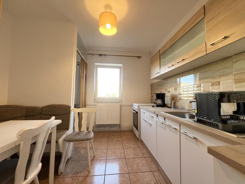 Apartament 4 camere, 78 mp utili, etaj 3, decomandat -  Girocului