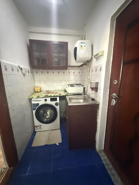 Apartament cu o camera, 21 mp utili, etaj 4 cu acoperis - Iulius Mall