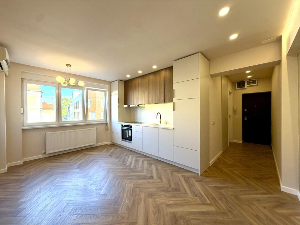 Apartament ultracentral, 52 mp utili, locatie premium - Centru Timisoara