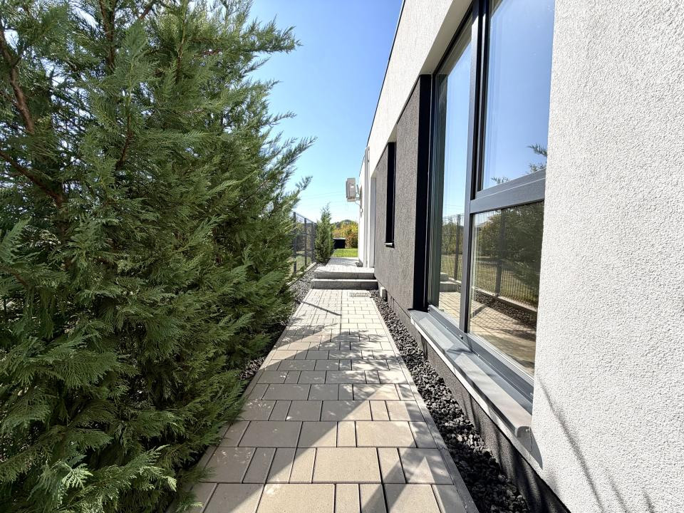 Duplex modern, 3 camere, 82 mp utili, 300 mp teren - Dumbravita 