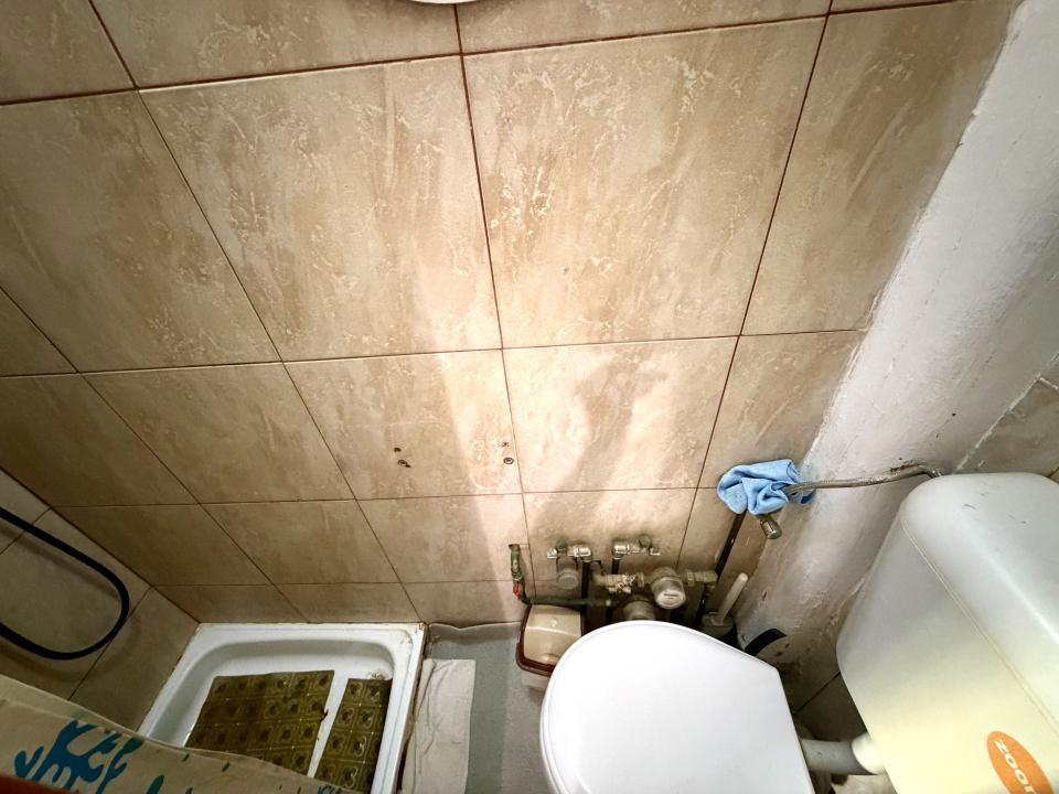 Garsoniera cu 16 mp utili, etaj 2, mobilata - Zona UMT