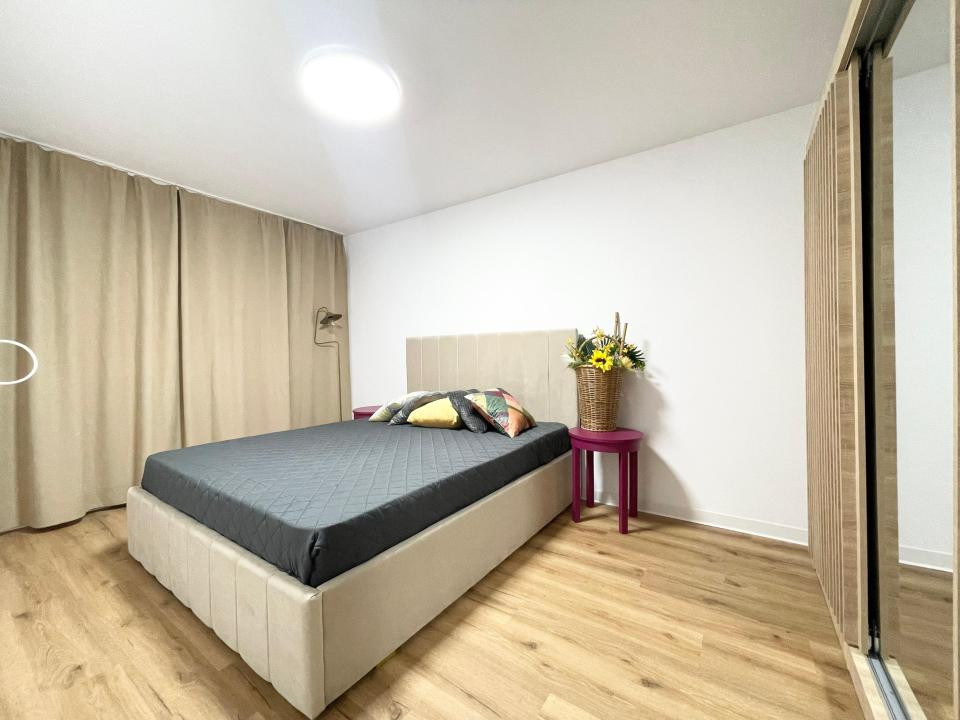 Apartament renovat complet, 2 camere, etaj 1 - Girocului