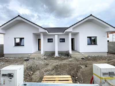Duplex 78 mp si posibilitate mansardare - Mosnita Veche