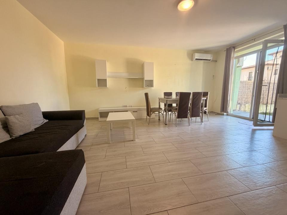 Apartament 3 camere cu gradina - intrare in Dumbravita