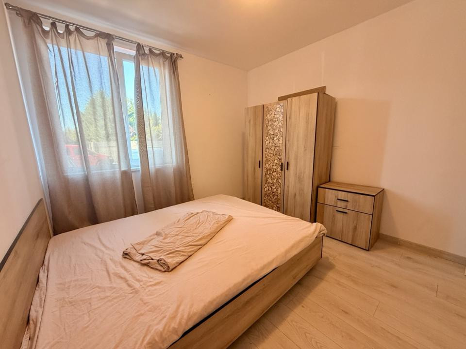 Apartament 3 camere cu gradina - intrare in Dumbravita