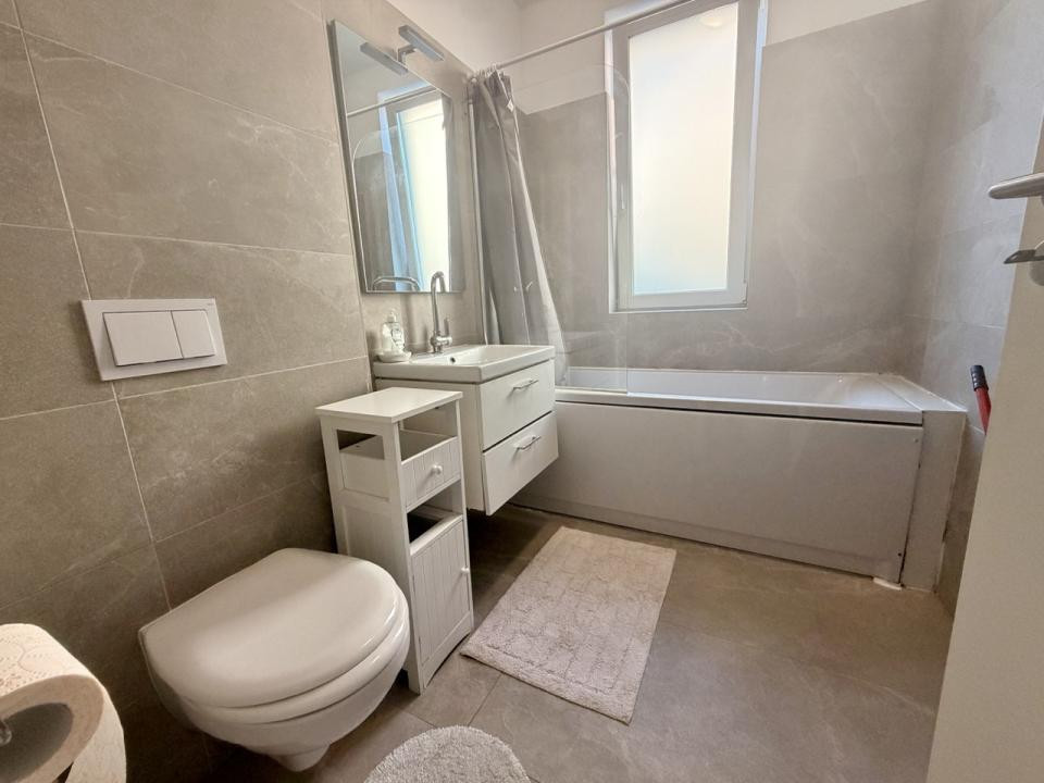 Apartament 3 camere cu gradina - intrare in Dumbravita