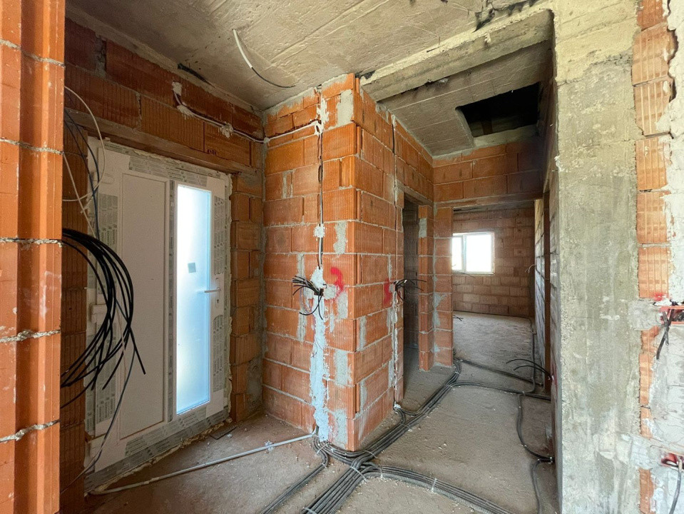 Duplex 3 camere, predare la cheie - Urseni