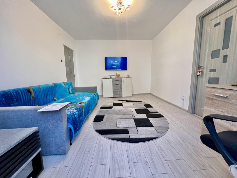  Apartament cu 3 camere, 48 mp utili, etaj 2, cu acoperis - Sagului