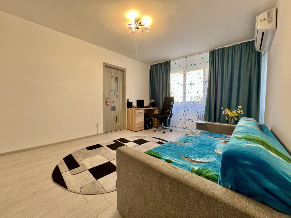  Apartament cu 3 camere, 48 mp utili, etaj 2, cu acoperis - Sagului