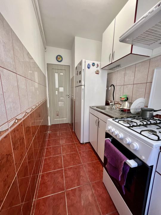  Apartament cu 3 camere, 48 mp utili, etaj 2, cu acoperis - Sagului