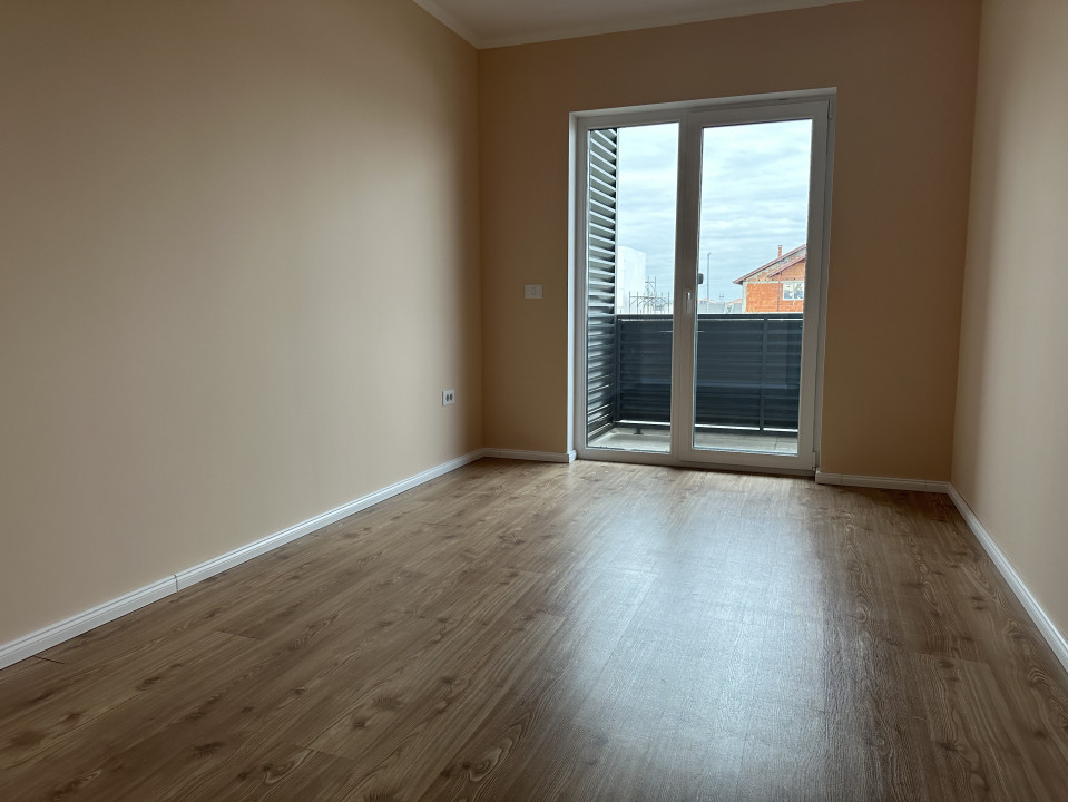 Oportunitate, duplex 4 camere, 150 mp utili, 335 mp teren + garaj - Dumbravita 
