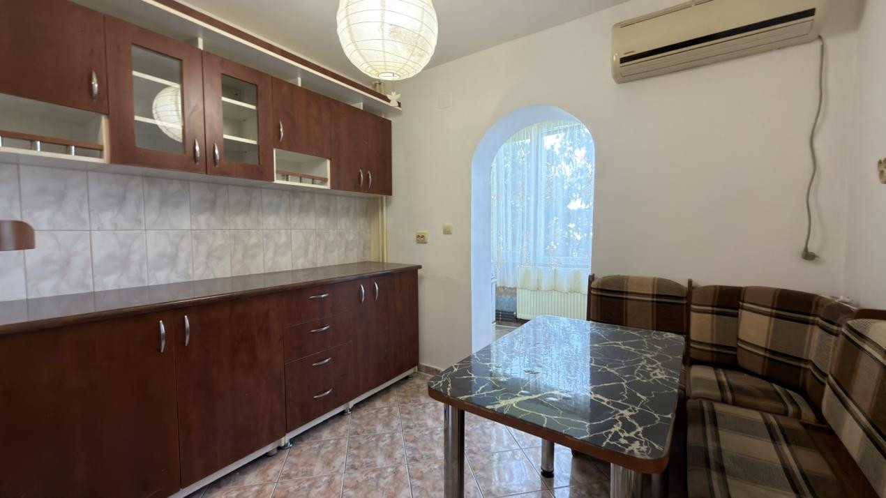 Apartament cu 3 camere 67mp util, Decomandat, Centrala proprie -zona Freidorf