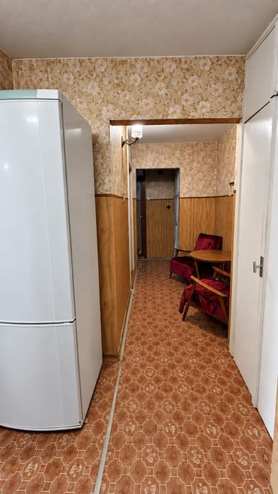 Apartament spatios, 3 camere, 55 mp utili, etaj 3 - zona Lipovei