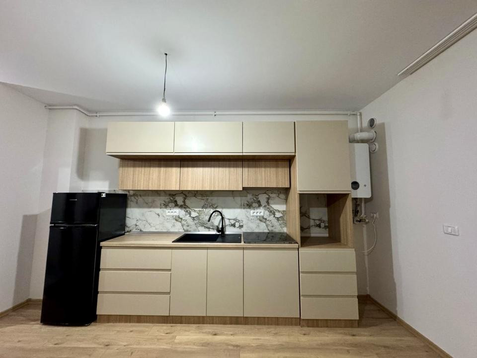 Apartament o camera, 30.5 mp utili, balcon, parcare inclusa - Giroc