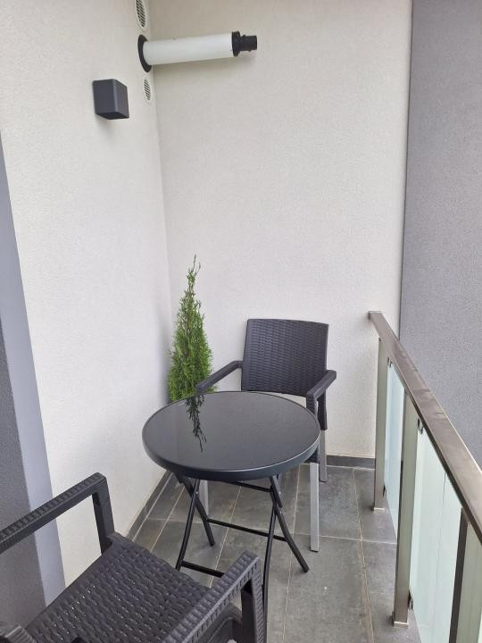 Apartament o camera, 30.5 mp utili, balcon, parcare inclusa - Giroc
