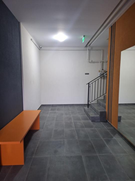 Apartament o camera, 30.5 mp utili, balcon, parcare inclusa - Giroc