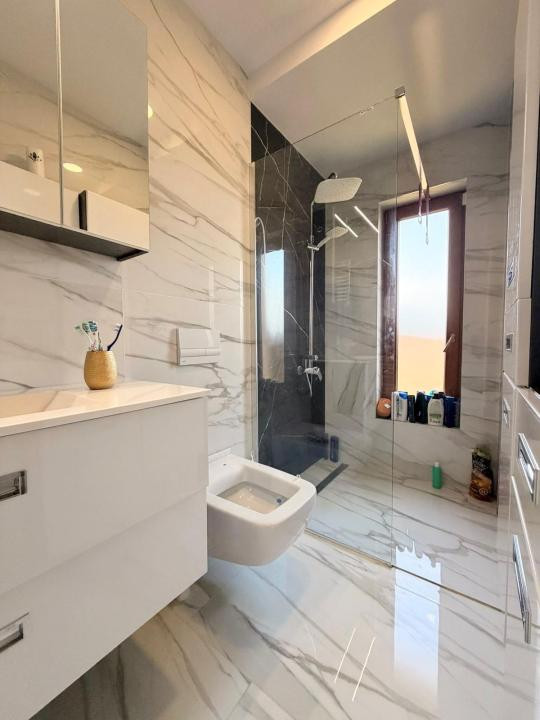 Casa Individuala mobilata cu 5 camere + terasa 75mp - Mosnita Noua