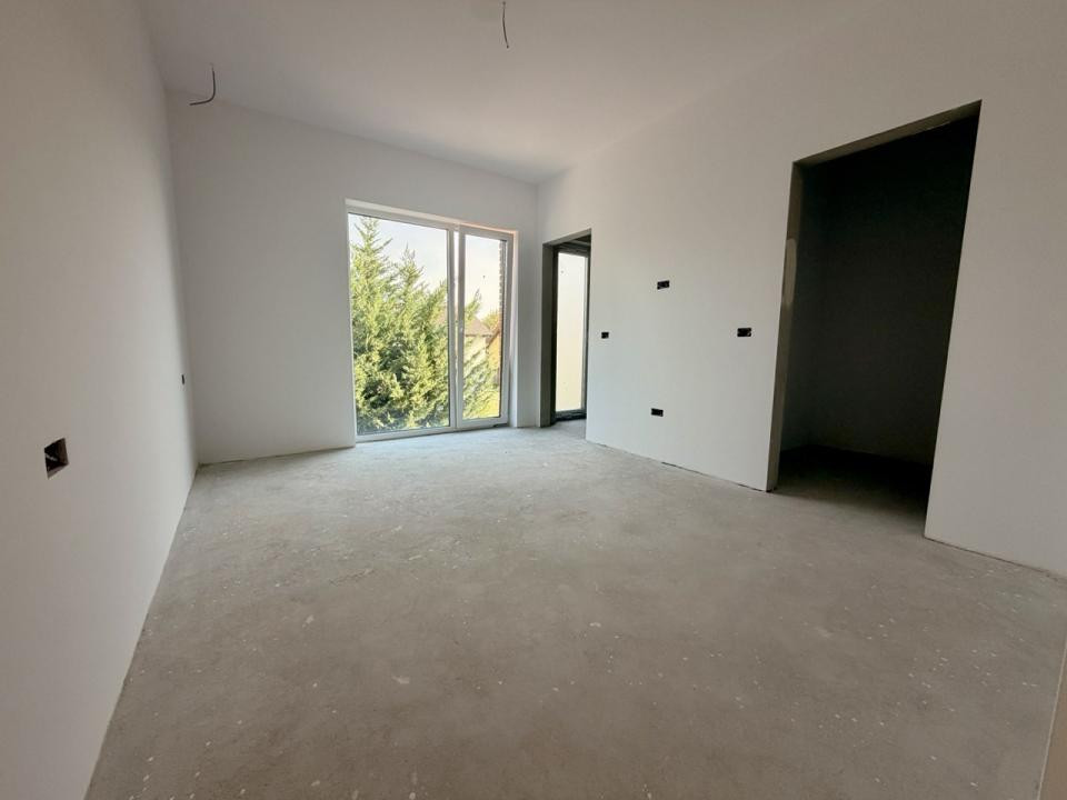 Duplex semicentral cu 4 camere - Dumbravita