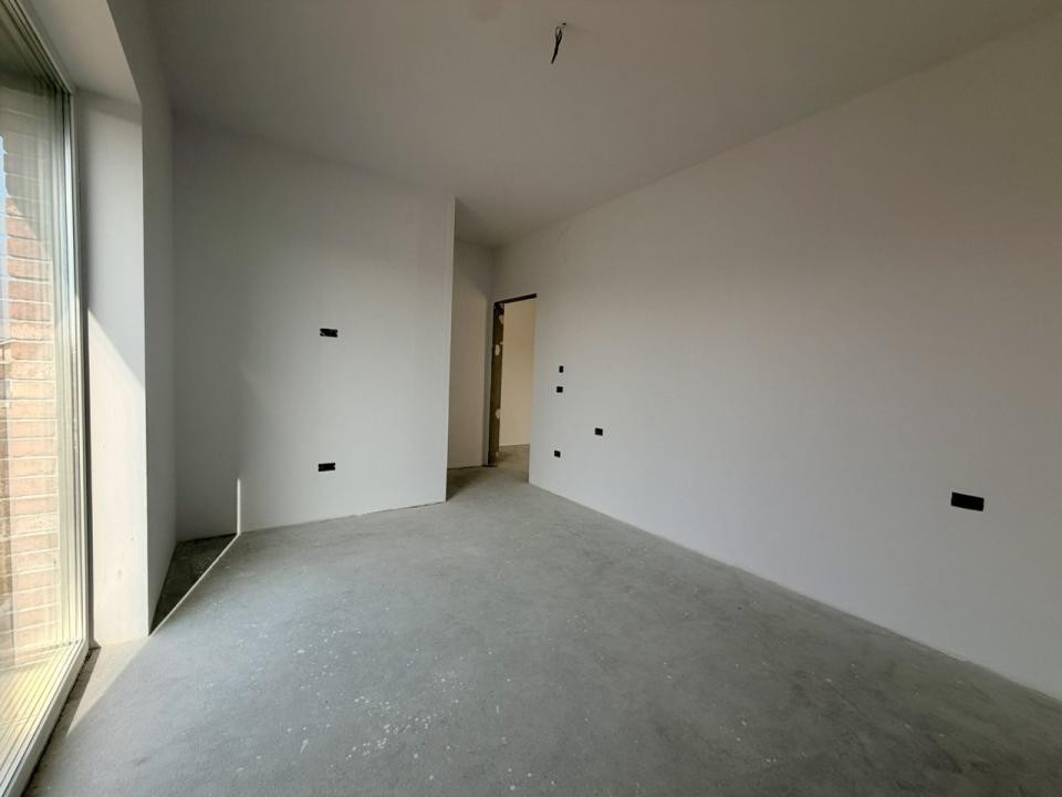 Duplex semicentral cu 4 camere - Dumbravita