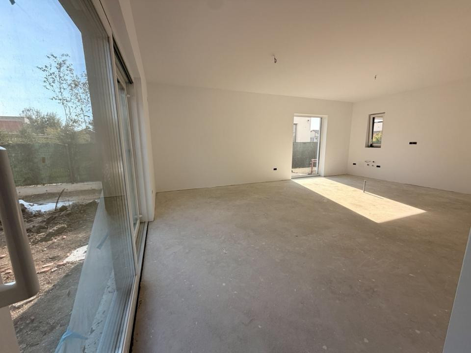 Duplex semicentral cu 4 camere - Dumbravita